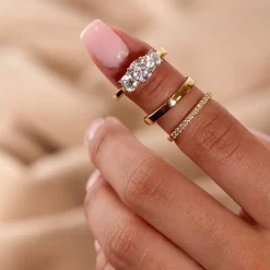Born 18ct Yellow Gold 0.20ct Lab Grown Diamond Claw Set Half Eternity Wedding Ring