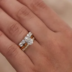 Born 18ct Yellow Gold 1ct Lab Grown Solitaire Oval Diamond Ring