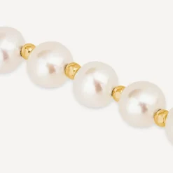 9ct Cultured Freshwater Pearls and a Gold Beat Bracelet