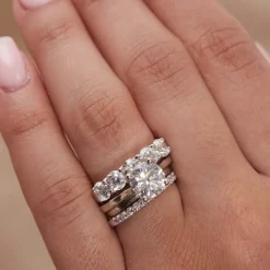 18ct White Gold Classic Ladies 2mm Court Wedding Ring