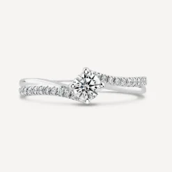 18ct White Gold 0.50ct Diamond NSEW Solitaire Twisted Pave Shoulders Ring