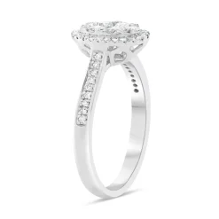 18ct White Gold 0.50ct Diamond Oval & Shoulders Ring