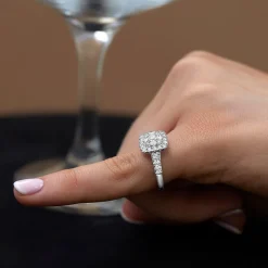 18ct White Gold 1ct Round & Baguette Diamond Square Cluster & Shoulders Ring