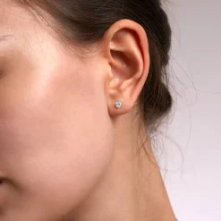18ct White Gold Diamond Stud Earrings