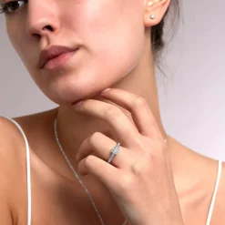 9ct White Gold Diamond Stud Earrings.
