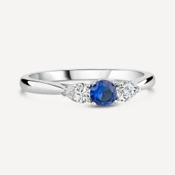 18ct White Gold Sapphire Centre & 0.50ct 3 Diamonds Tulip Setting Ring