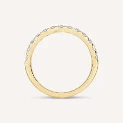 9ct Yellow Gold 2.5mm 0.45ct Diamond Triangle Claw Wedding Ring