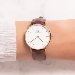 Daniel Wellington Classic St Mawes Lady rose gold-plated and brown leather strap watch
