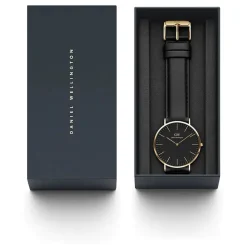 Daniel Wellington Classic Sheffield 40mm Black Dial & Leather Strap Watch