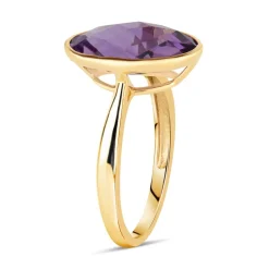 Ladies' 9ct Yellow Gold Oval Amethyst Ring