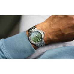 Oris Aquis Dat Watt Limited Edition II 43.5mm Green Dial Bracelet Watch