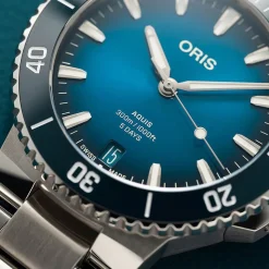 Oris Aquis Date Calibre 400 43.5mm Blue Dial Stainless Steel Bracelet Watch