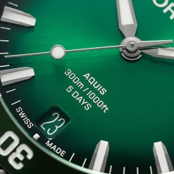Oris Aquis Date Calibre 400 43.5mm Green Dial Stainless Steel Bracelet Watch