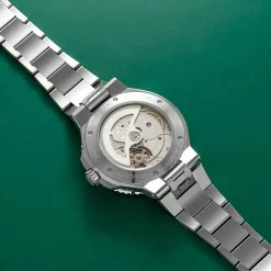 Oris Aquis Date Calibre 400 43.5mm Green Dial Stainless Steel Bracelet Watch