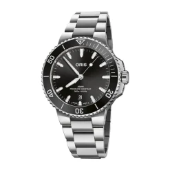 Oris Aquis Date 41.5mm Black Dial Stainless Steel Bracelet Watch