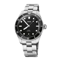 Oris Divers Date 39mm Black Dial Stainless Steel Bracelet & Black Rubber Strap Watch