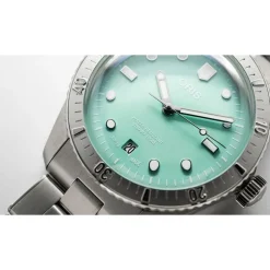 Oris Divers Sixty-Five ‘Cotton Candy’ 38mm Green Dial Steel Bracelet Watch