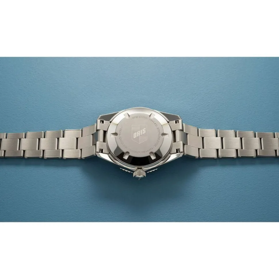 Oris Divers Sixty-Five ‘Cotton Candy’ 38mm Blue Dial Steel Bracelet Watch