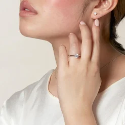 Platinum 1.00ct Round Diamond Orchid Setting Ring