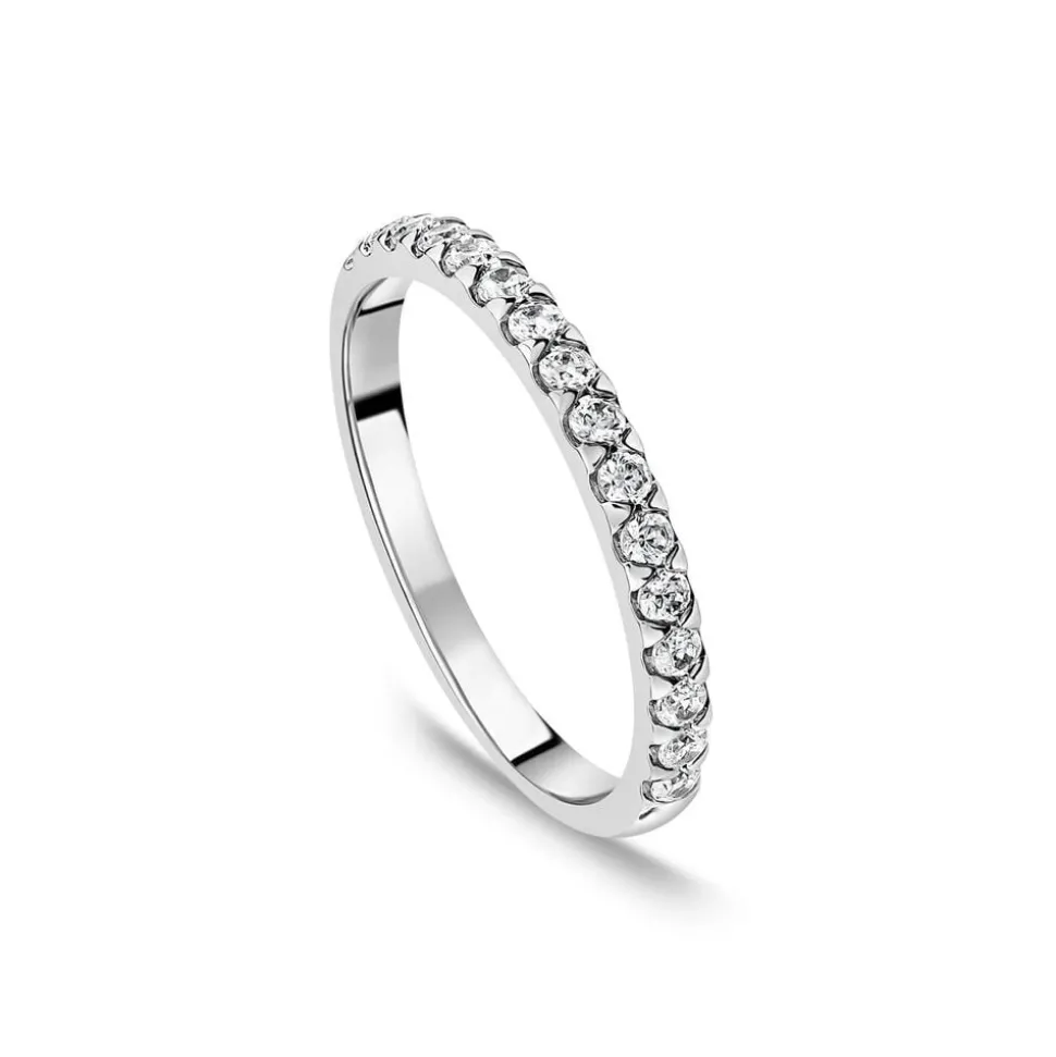 Platinum 2mm 0.25ct Diamond Triangle Claw Wedding Ring