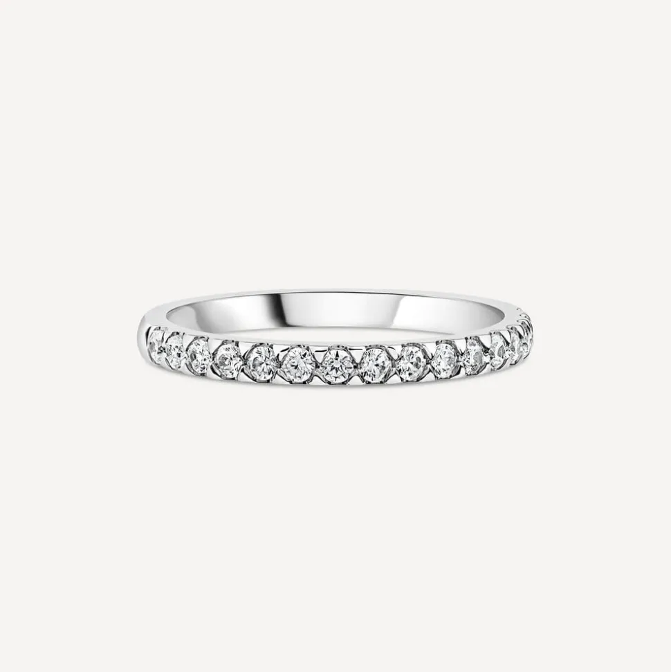 Platinum 2mm 0.25ct Diamond Triangle Claw Wedding Ring