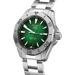TAG Heuer Aquaracer Professional 200 Date 40mm Green Dial Stainless Steel Bracelet Watch