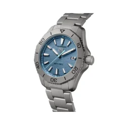TAG Heuer Aquaracer Professional 200 Solargraph 40mm Blue Dial Titanium Bracelet Watch