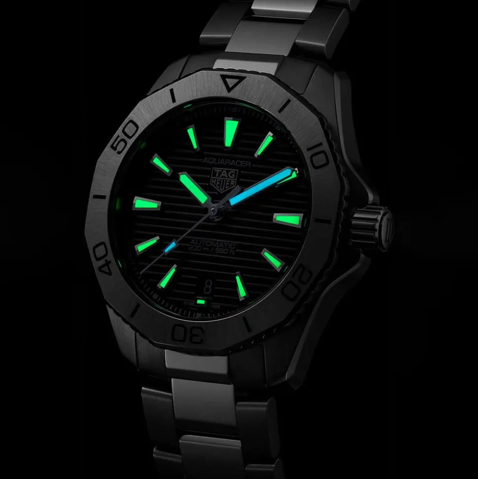 TAG Heuer Aquaracer Professional 200 Date 40mm Black Dial Stainless Steel Bracelet Watch