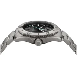TAG Heuer Professional 200 Solargraph 40mm Black Dial Titanium Bracelet Watch